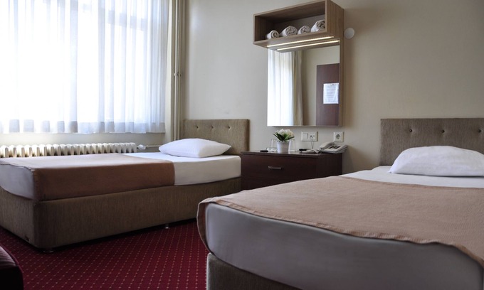 Izmit Hotel | Otel Sinal