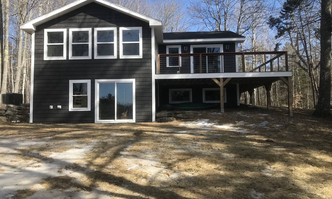 Nobleboro House | “Otter Getaway”nCozy Damariscotta Lake Year Round Cottage