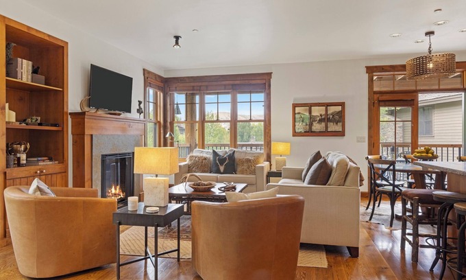 Jackson House | Outpost: Love Ridge 251 - Spacious, Air Conditioned