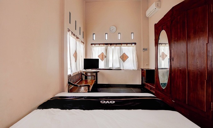 Malang Hotel | OYO 94767 Griya Djati Syariah 1