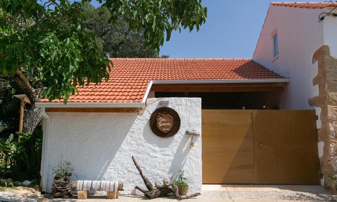 Alcobaca House | Pátio Serrano