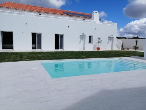 Carvalhal House | Pé no Campo Suites and Villa