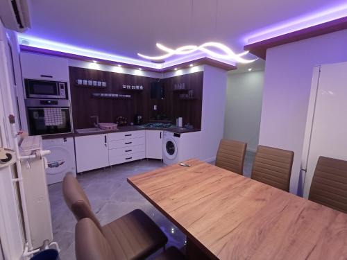 Pecs Apartment | Pécsi Kecó - Home over the city