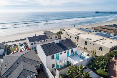 Townsite Hotel | Pacific Villas