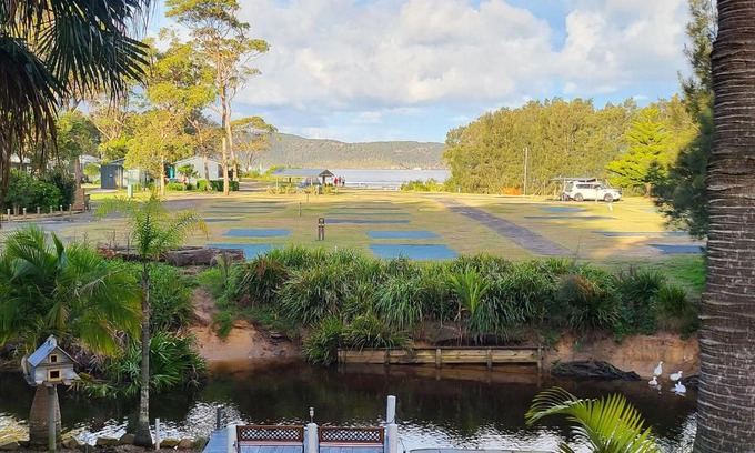 Umina Beach Apartment | Palm Cove Retreat Upstairs Apartment