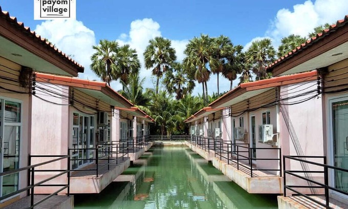 Krasae Sin Hotel | Palm Payom Village Resort