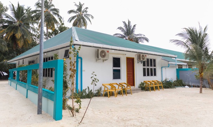 Magoodhoo House | PALM REST MALDIVES
