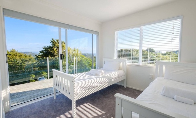 Ostend House | Palm Ridge - near Onetangi & Palm Beach