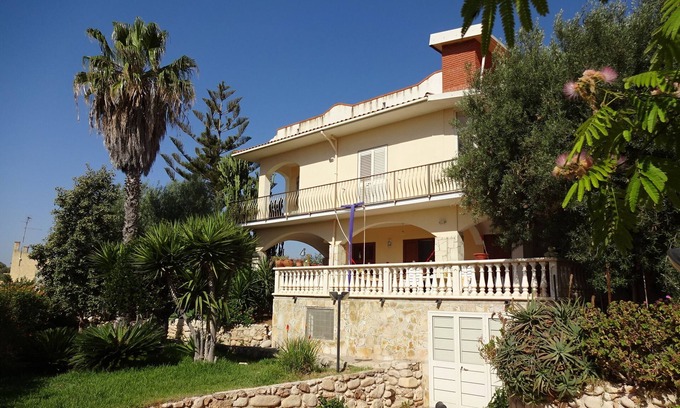 Avola Apartment | Palma - Villa Il Mandorlo - Sea view 5 minutes from the beach