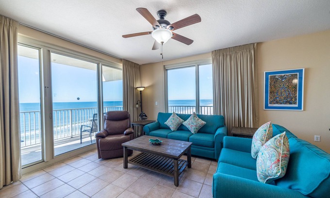 Panama City Beach Condo | Panama Dreamin Shores PCB-Beachfront Wraparound-3BD/3BA~Sleeps 10-Reserved Parking!