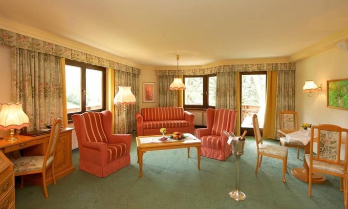 Bad Kleinkirchheim House | Panorama Suite Breakfast - Thermenwelt Hotel Pulverer