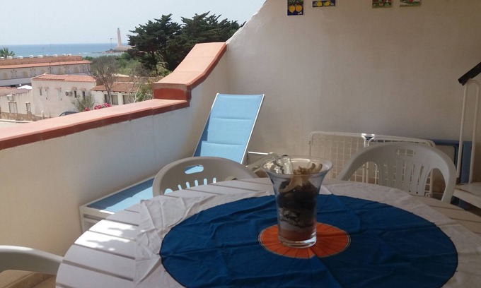 Campobello di Mazara Apartment | Panoramic beachfront apartment in Kartibubbo village in Sicily