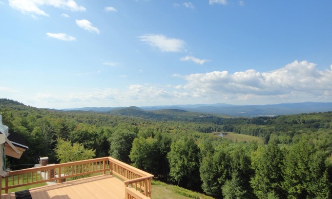 Springfield House | Panoramic Mountain View, Lots To Do, Or Enjoy Doing Nothing