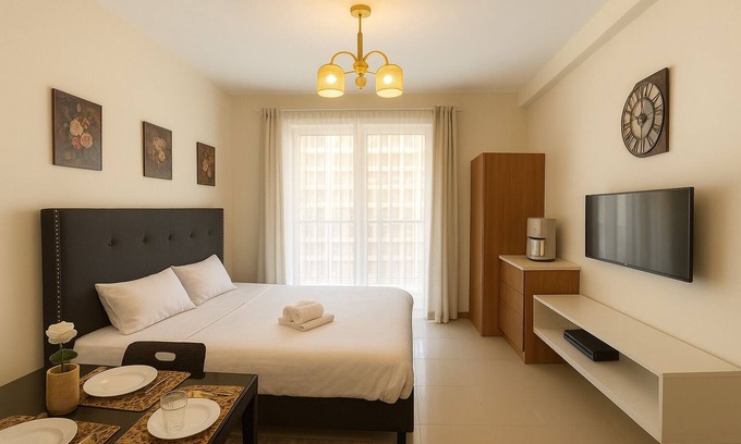 Lapu-Lapu Condo | Panoramic Pool Views in Luxurious Lapu-Lapu City Condo