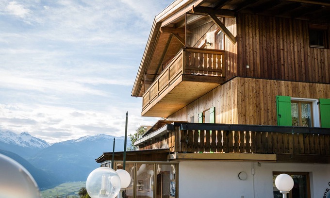 Sluderno Apartment | Panoramic view of the valley & mountains - Apartment Type South B