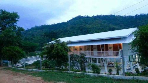 Suan Phueng House | PapaVacay สวนผึ้ง