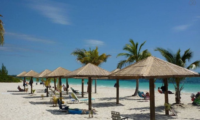 Williams Town Condo | Paradise on the Beach- Newly Renovated Modern Studio