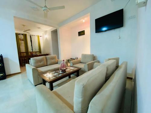 Koslanda Hotel | Paradise Point Resort