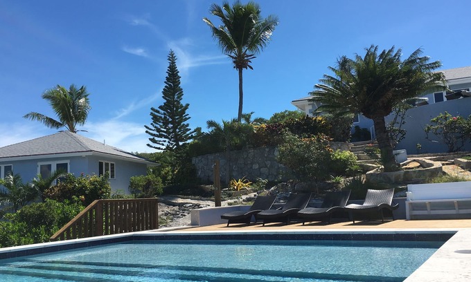 Great Exuma House | Paradise! Private Beachfront Home w/Pool & Beach WiFi! nn