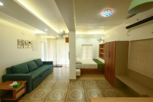 Chavakkad House | Paradise-Vadanappally Beach Villa for 4-5 adults