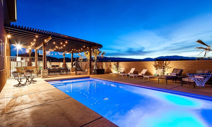 Washington County House | Paradise Village Resort 107| Private Pool, Spa, Pickleball Court, Basketball Court, & Community Pool