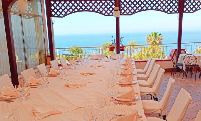 Motta San Giovanni Hotel | PARADISO