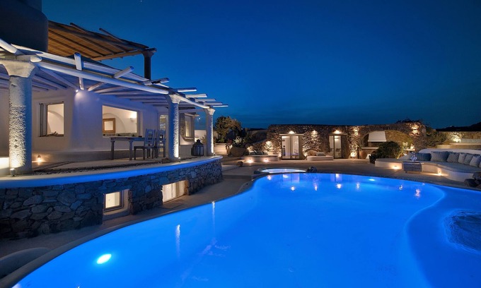 Platis Gialos Villa | Paraga Scorpios Villa 2 7mins walk to beach by Calypso Sunset Villas