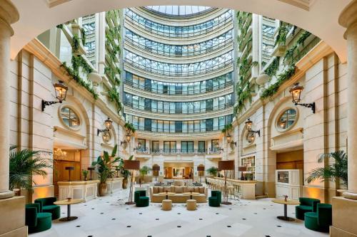 Faubourg-du-Roule Hotel | Paris Marriott Champs Elysees Hotel