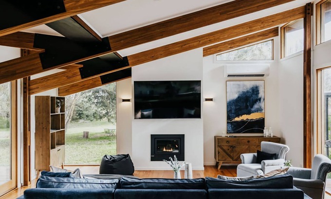 Kyneton House | Park Crescent ~ Daylesford Macedon Region ~ Architectural Abode