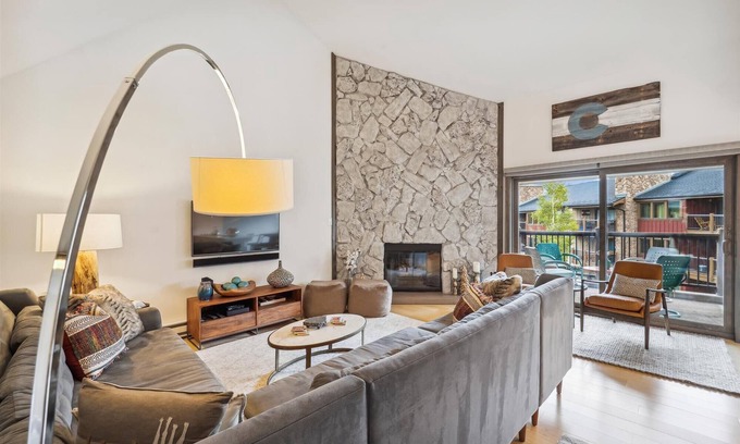 Historic District Condo | Park Place 302C: Great Location-Walk to Town & Skiing.