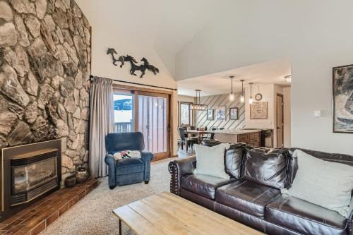 Historic District House | Park Place Peak 9 Condo Ski In Stroll To Shuttle