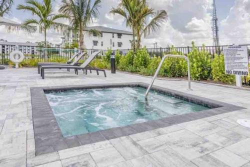 Eastwood Village Apartment | Park & Resort Views with Hot Tub & Pool #208