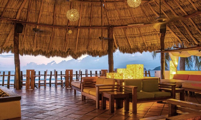Ixtapa Resort | Park Royal Beach Ixtapa - All Inclusive