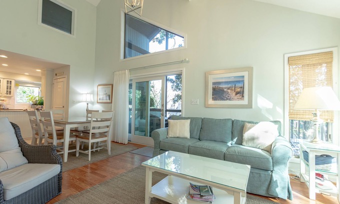 Kiawah Island Villa | Parkside Lagoon Villa THANKSGIVING-Wk of Nov 22 Wide Open.6 Min Walk 2 Beach& Pk