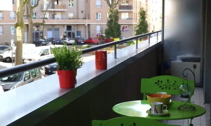 Part Dieu - Bir Hakeim Apartment | Part Dieu Vivier Merle boarding school