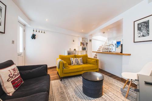 Canonbury House | Pass the Keys - Modern & Stylish Garden Home in Islington