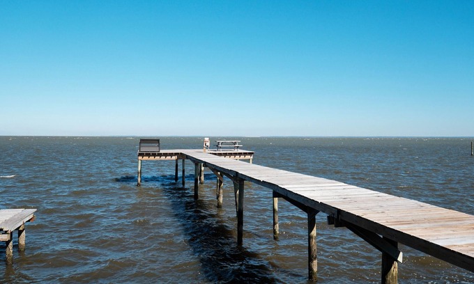 Fort Morgan Apartment | Pause by the Bay - Bayfront Unit