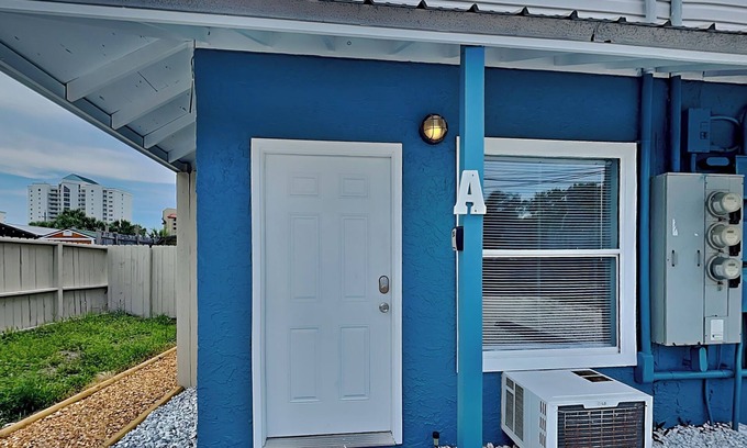 Holiday Beach Condo | PC Beach Retreat A | Near Beach with Outdoor Shower