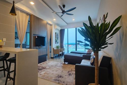 Kampung Bahasa Kapor Apartment | PD D'Wharf The Nest Studio With 50' Smart TV & Free WIFI