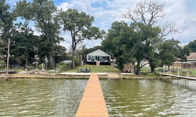 Azle House | Peaceful Eagle Mountain Lakefront Property! Private & Secluded with Swimming, Fishing & Boat Tie-up!