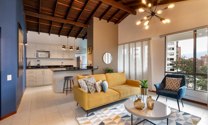 Los Naranjos Apartment | Peaceful Flat in a Prime Location near Tesoro Mall