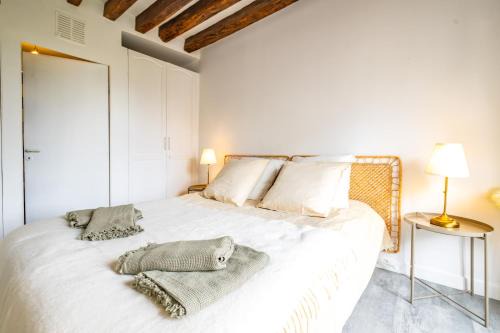 Bonne-Nouvelle Apartment | Peaceful Flat in Montorgueil
