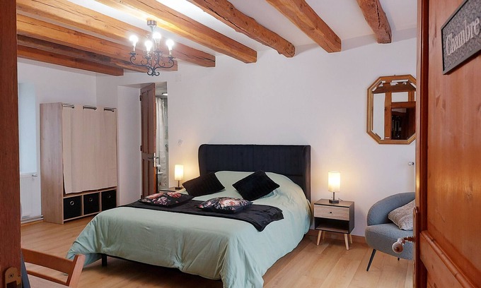 Chateaudun Bed & Breakfast | Peaceful guesthouse with garden in Châteaudun