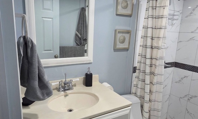 Port Richey House | Peaceful Lake View Mobile Home 55+ Community Cozy