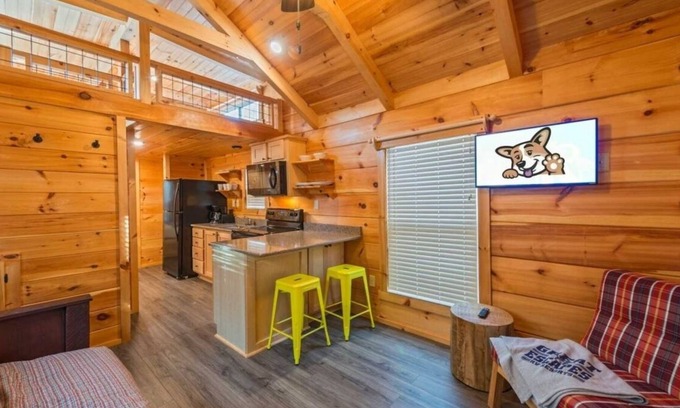 Bryan Cabin | Peaceful Retreat in Bryan! Full Kitchen, Pool, Close to Kyle Field, Pets Allowed