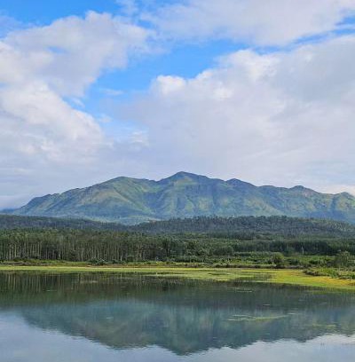 Chikkamagaluru House | Peak by the Lake