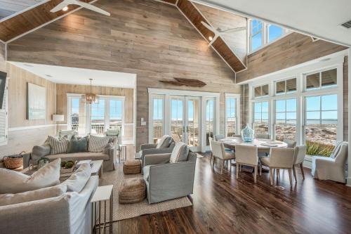Holiday Isle House | Pelican Pointe At Destin Pointe Resort
