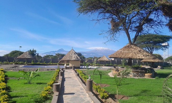 Kimana Hotel | PENETY AMBOSELI RESORT