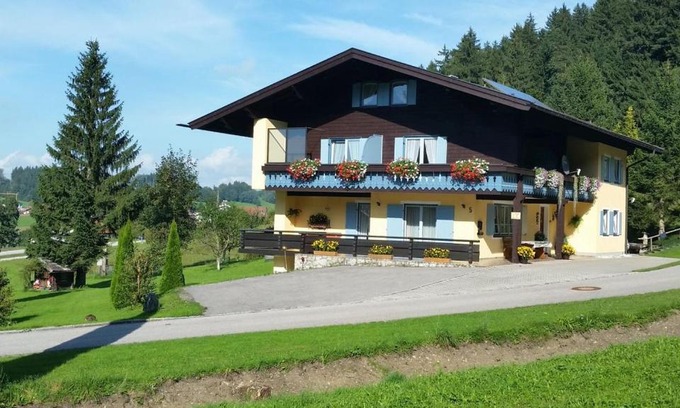 Teisendorf House | Pension Ramstötter