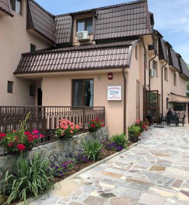 Targoviste House | Pensiunea Calea Targovetilor